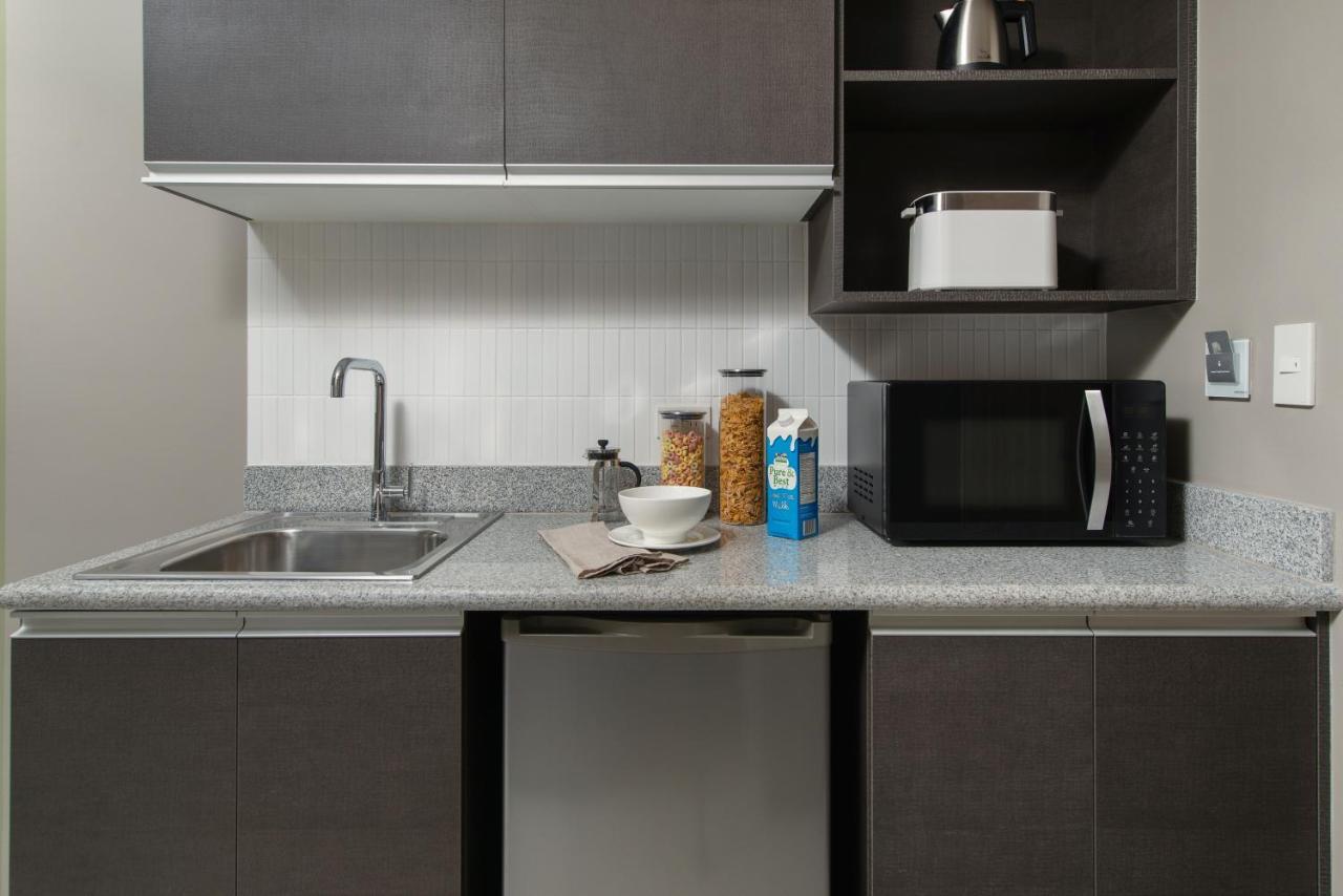 The Suites At Torre Lorenzo Malate - Managed By The Ascott Limited Manila Bagian luar foto