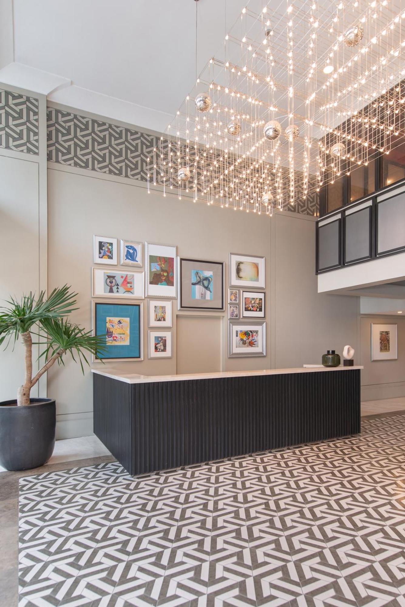 The Suites At Torre Lorenzo Malate - Managed By The Ascott Limited Manila Bagian luar foto